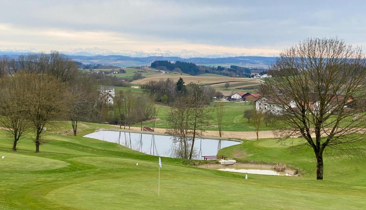 Gut Schwarz-N Hof Ferienwohnungen Bad Griesbach  Exterior foto